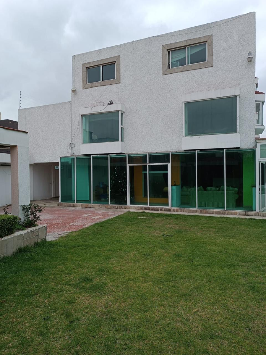 Casa en venta en Lomas de Las Fuentes, Naucalpan, vista desde el jardín