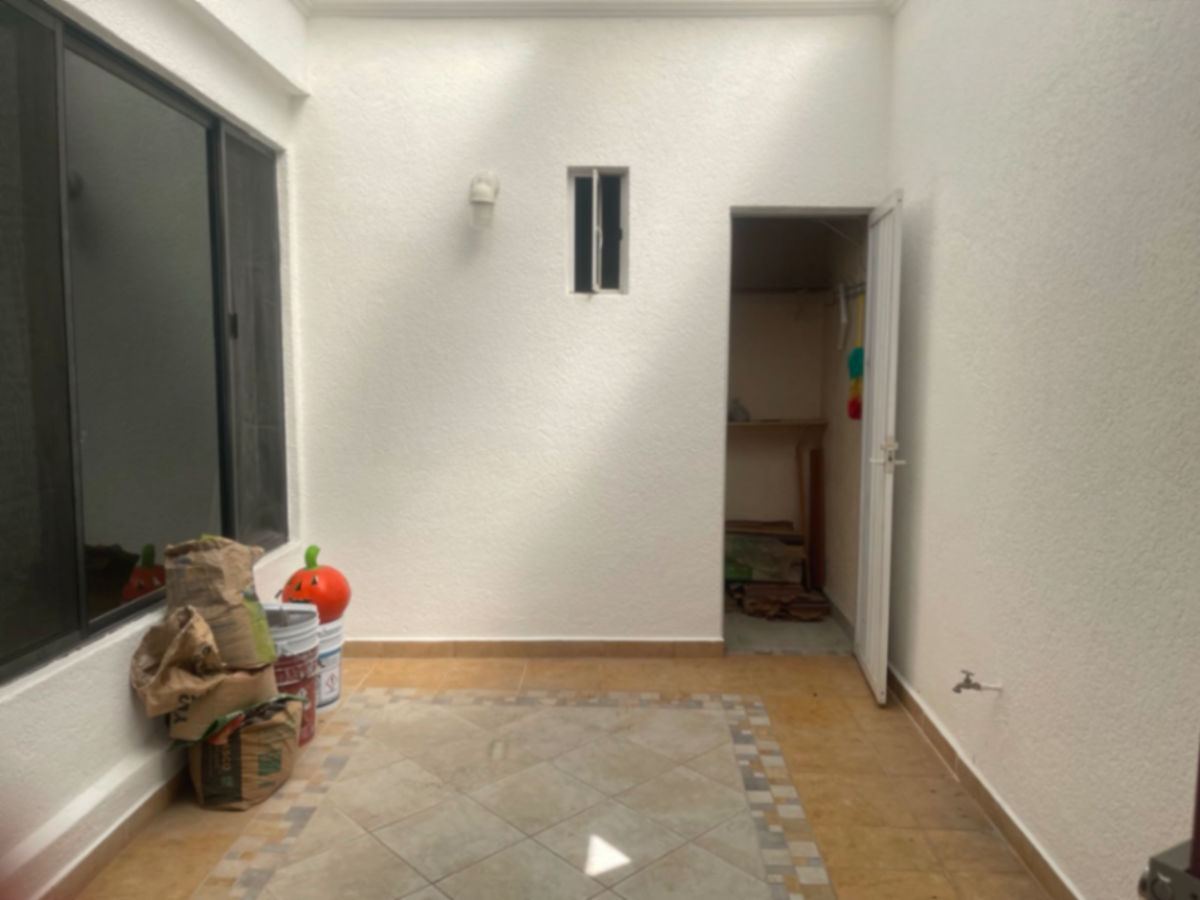 Patio y jardín de la casa en renta en Ciudad Satélite, Naucalpan