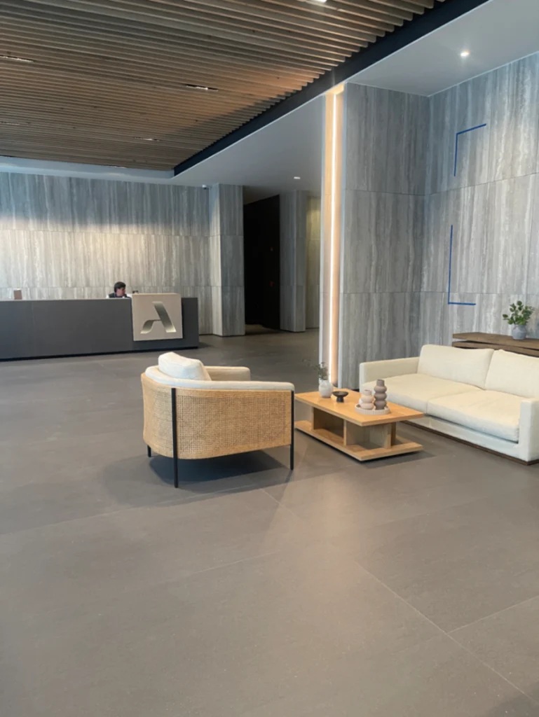 Recepción del conjunto con portería